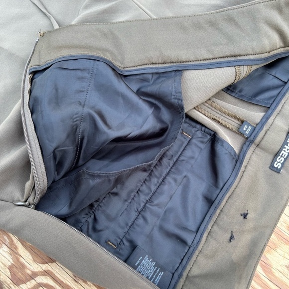 Express olive green pants size 10R grunge work classic casual - Picture 8 of 9